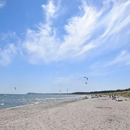Kleine Auf Moenchgut * Lobbe