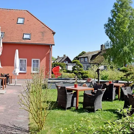 Kleine Auf Moenchgut * Lobbe