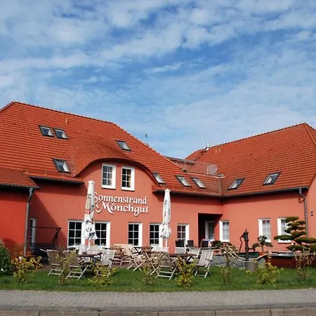 Otel Kleine Auf Moenchgut Lobbe