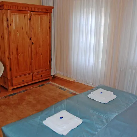 Hotel Kleine Auf Moenchgut *